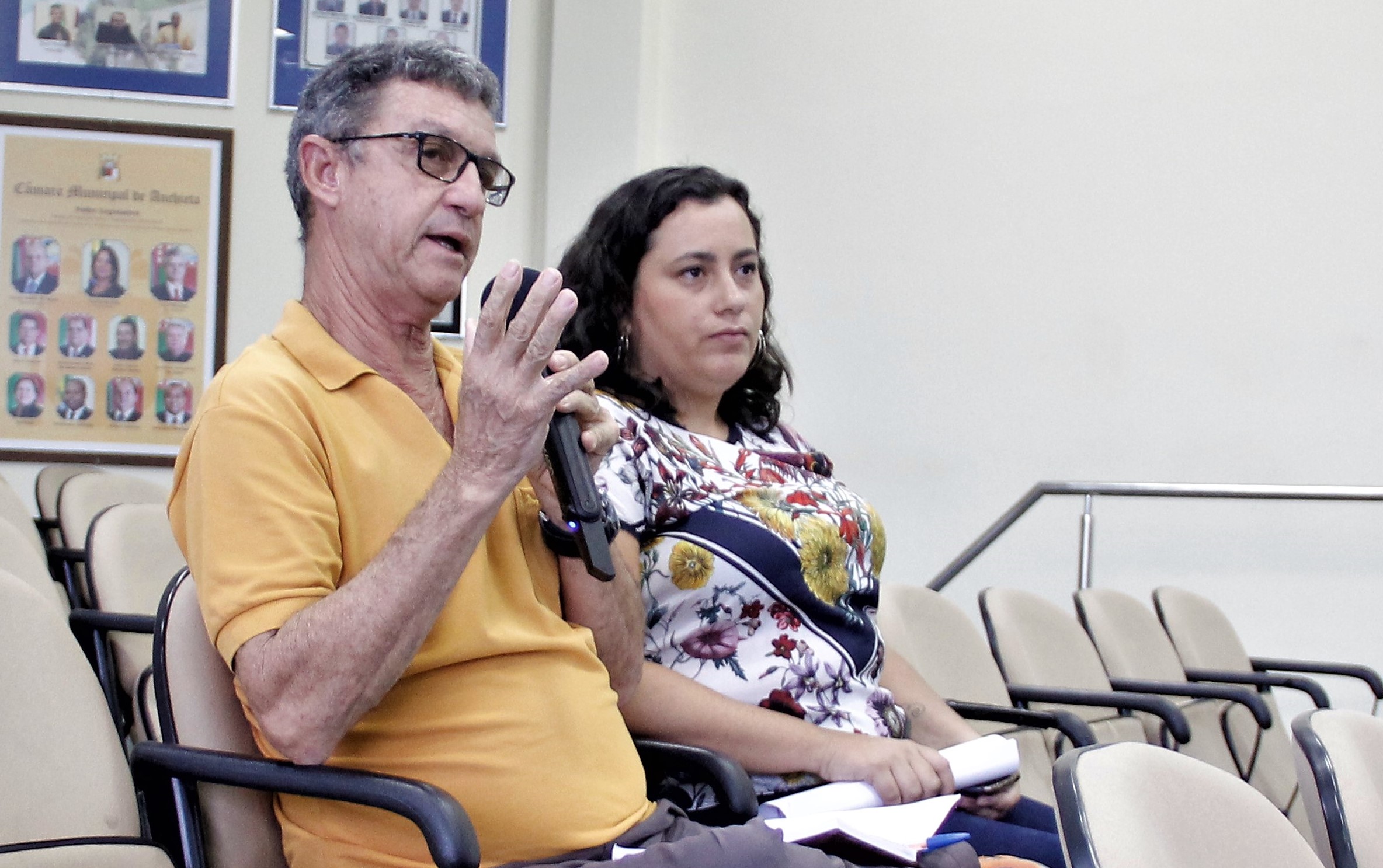 Professores fizeram questionamentos e sugestões 
