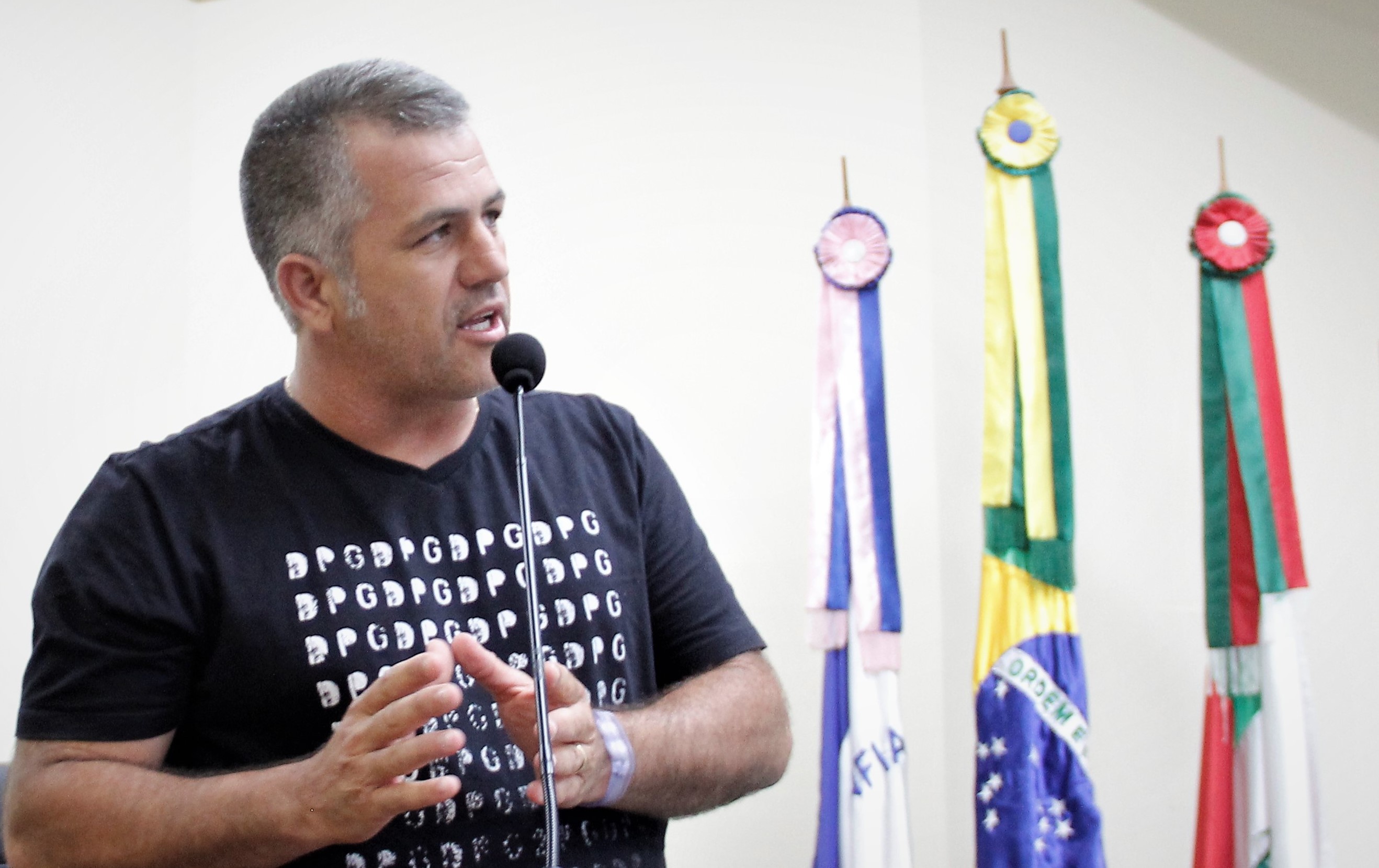 Vereador Richard Costa sugeriu melhor comunicação 